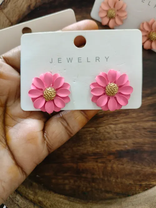 Flower earrings 01